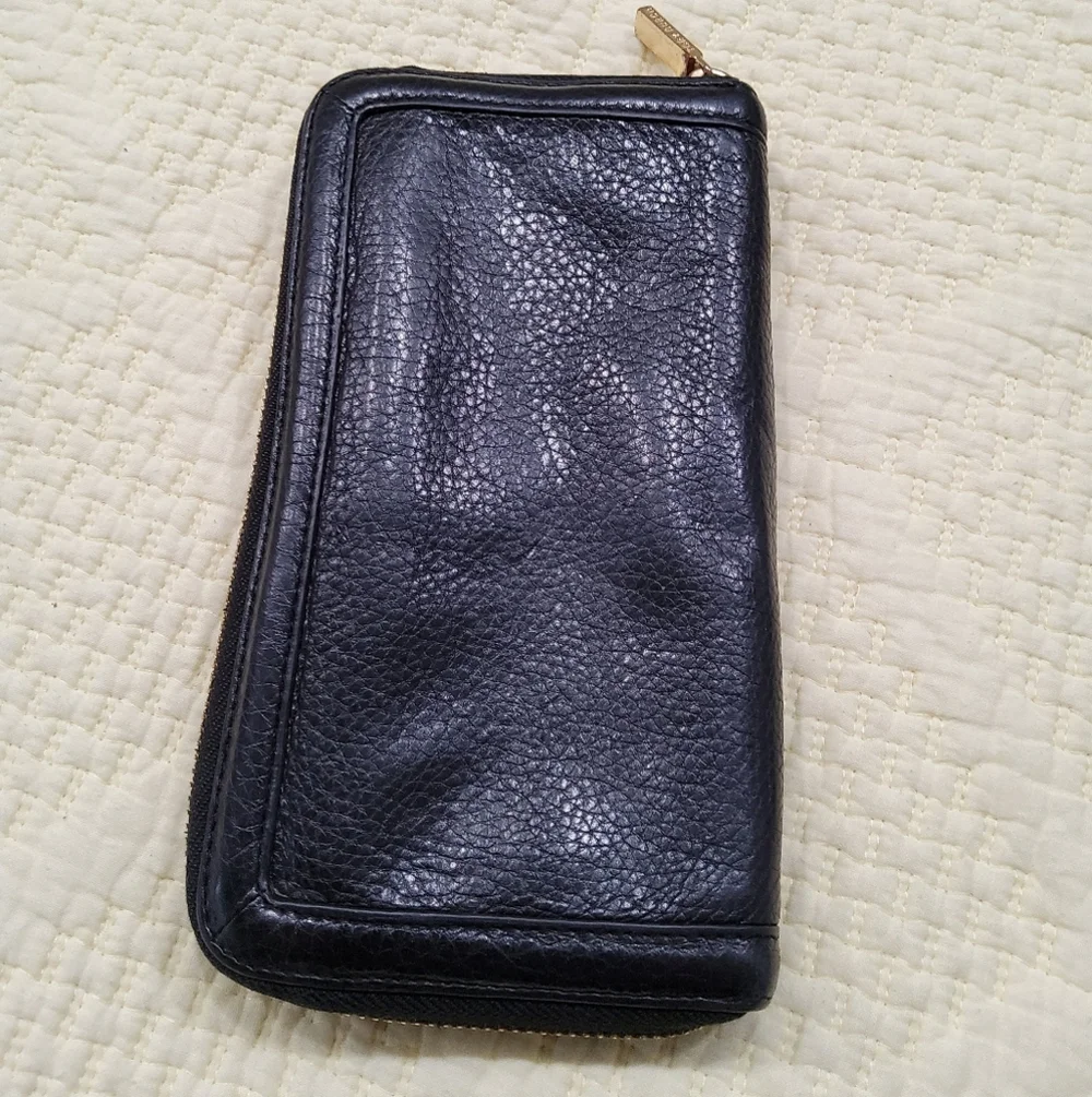 Tory Burch Black Leather Zip-Around Wallet